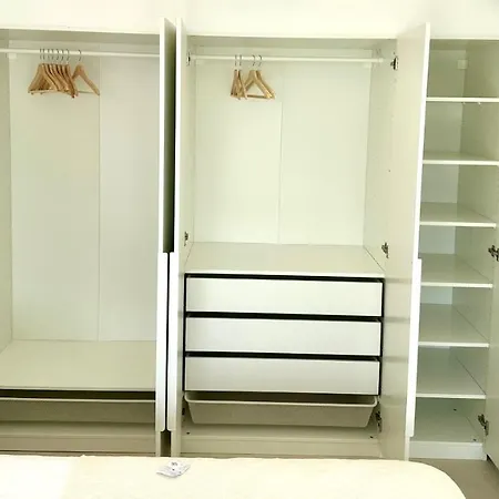 Bakari Arena アパート トレモリノス