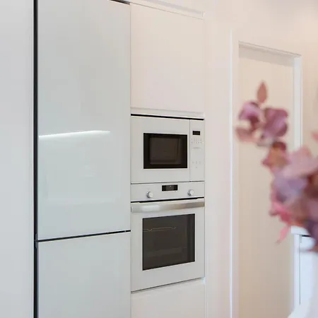 Bakari Arena アパート *